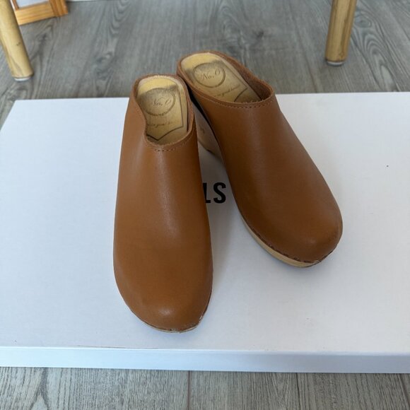 No. 6 Wedge Clog in Palomino (size 39) - Picture 3 of 15